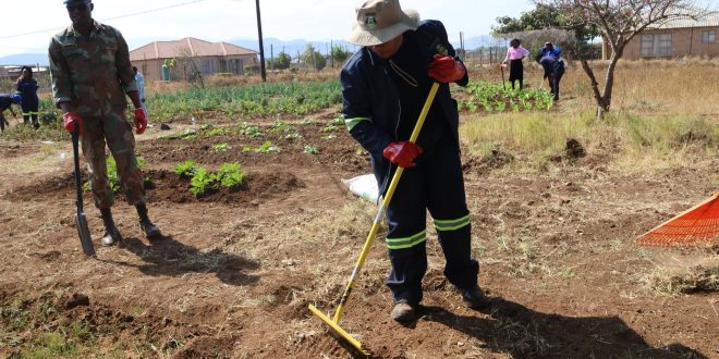 EXECUTIVE MAYOR LEADS MANDELA DAY OF SERVICE AT MAKURUNG MULTIPURPOSE CENTRE